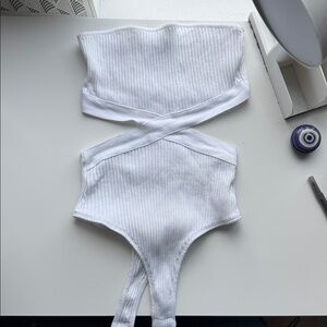 Zara White Crisscross Ribbed Bodysuit